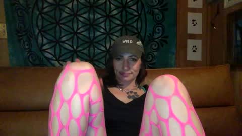 ariel  colin when hes here online show from 01.15.25