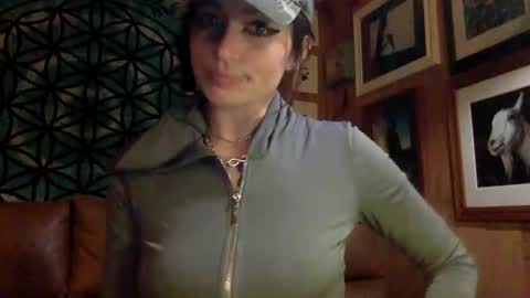 ariel  colin when hes here online show from 03.10.25