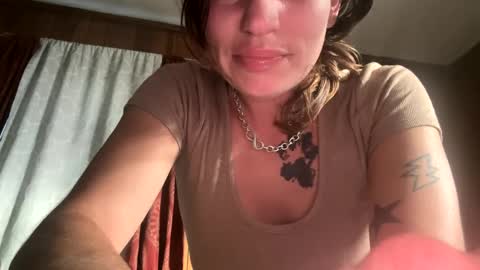 ariel  colin when hes here online show from 09.22.25