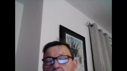 Snapshot of ariens chatting on 01.03.25 ariens online show from 01.03.25