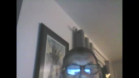 Snapshot of ariens chatting on 10.27.25 ariens online show from 10.27.25