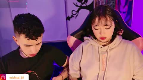 arietoji_526 online show from 10.23.25