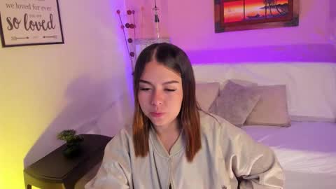 Snapshot of ariianabaker chatting on 10.19.25 Arianna online show from 10.19.25