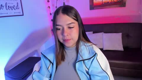 Snapshot of ariianabaker chatting on 10.29.25 Arianna online show from 10.29.25