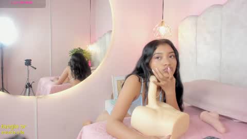 Snapshot of ariiastar chatting on 07.05.26 Ari Star online show from 07.05.26