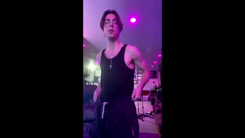 Snapshot of arimeyer chatting on 12.05.24 arimeyer online show from 12.05.24