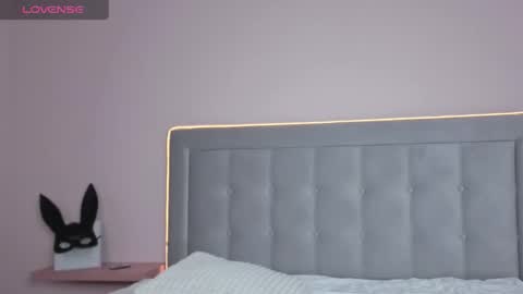 arimilas online show from 11.22.25