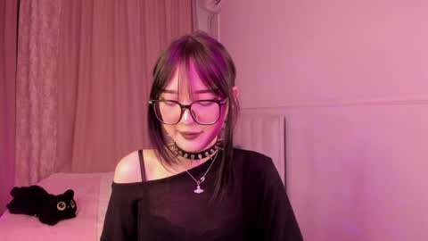 Ariya online show from 04.08.26