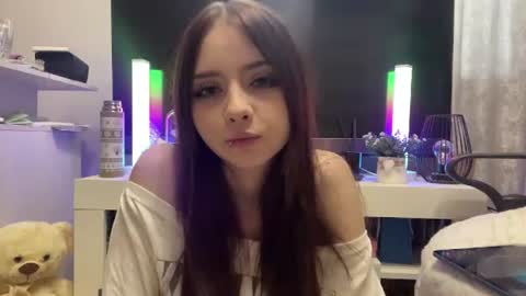 Snapshot of arlenaeikmeier chatting on 07.30.26 Bella online show from 07.30.26