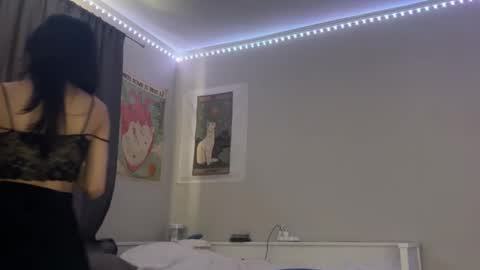 Snapshot of arlicee chatting on 05.25.26 arlicee online show from 05.25.26