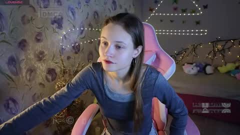 armurra online show from 02.25.26