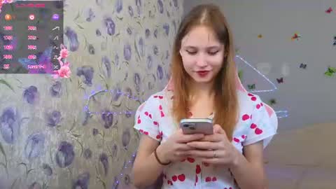 Snapshot of armurra chatting on 06.16.26 armurra online show from 06.16.26
