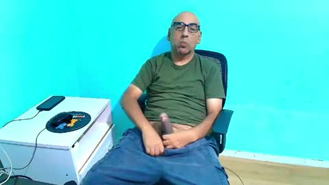 arnelux72 online show from 04.19.26