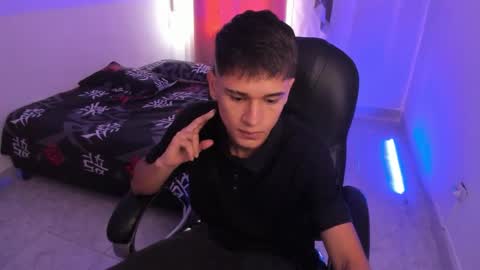 Aaron online show from 12.02.25