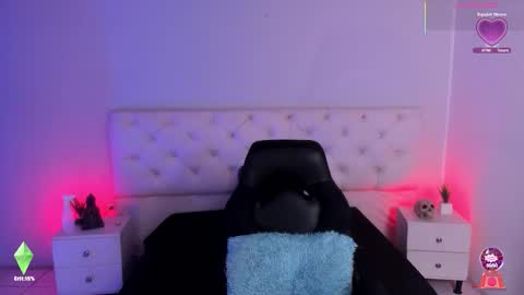 Aron cruz  online show from 10.21.25