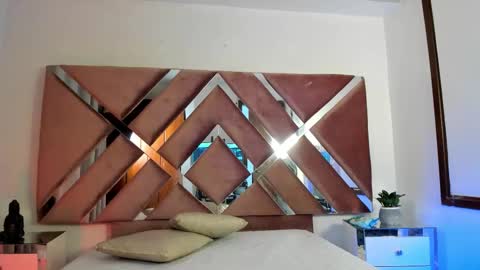 Aron cruz  online show from 02.05.26