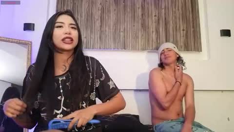 Snapshot of aron_gomez chatting on 09.30.25 aron online show from 09.30.25