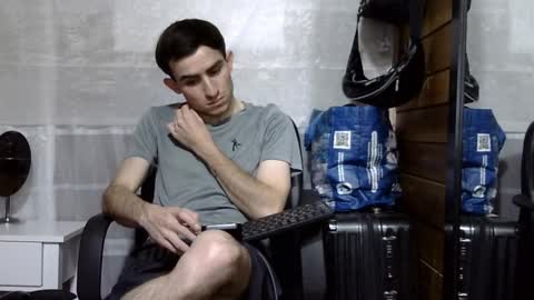 Aron G Franco online show from 12.05.25