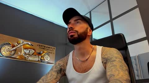 AronGrant online show from 02.04.26