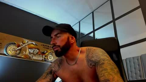 AronGrant online show from 07.08.26