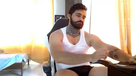 aronmiller online show from 11.24.25