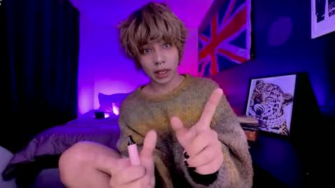 Snapshot of aronn_44 chatting on 06.05.26 Aaron online show from 06.05.26