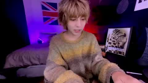 Snapshot of aronn_44 chatting on 06.25.26 Aaron online show from 06.25.26