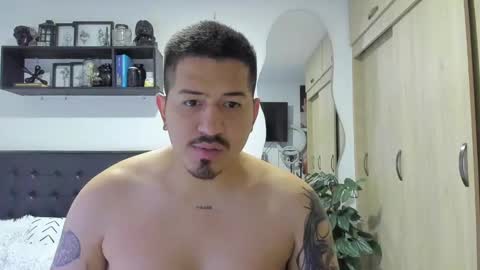 Snapshot of aronwilliams69 chatting on 09.17.25 ARON Independent model online show from 09.17.25