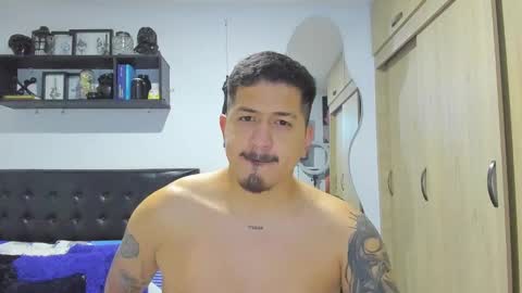 ARON  Independent model  online show from 11.16.25