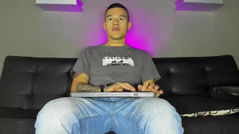 AROON HOT online show from 02.05.26