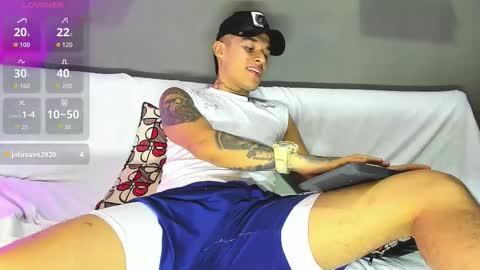 AROON HOT online show from 02.26.26