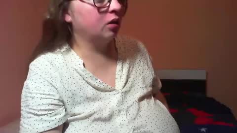 Snapshot of arriana98 chatting on 12.31.24 Arriana online show from 12.31.24