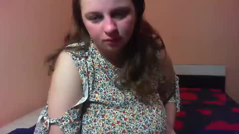 Snapshot of arriana98 chatting on 02.08.25 Arriana online show from 02.08.25