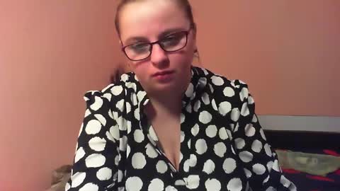 Snapshot of arriana98 chatting on 03.08.25 Arriana online show from 03.08.25