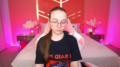 arrinawair online show from 12.16.25