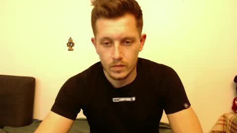 Snapshot of arromwilliam90 chatting on 01.22.25 arromwilliam90 online show from 01.22.25