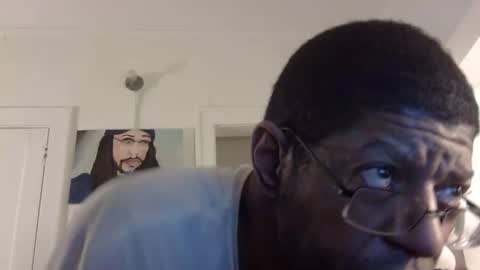 Snapshot of arteblazze chatting on 02.04.25 Arteblazze not daddy boy bitch or nigga online show from 02.04.25