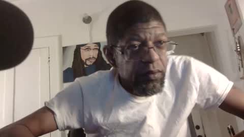 Snapshot of arteblazze chatting on 03.12.25 Arteblazze not daddy boy bitch or nigga online show from 03.12.25