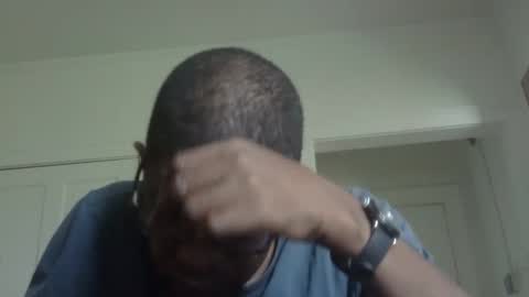 Snapshot of arteblazze chatting on 09.24.25 Arteblazze not daddy boy bitch or nigga online show from 09.24.25