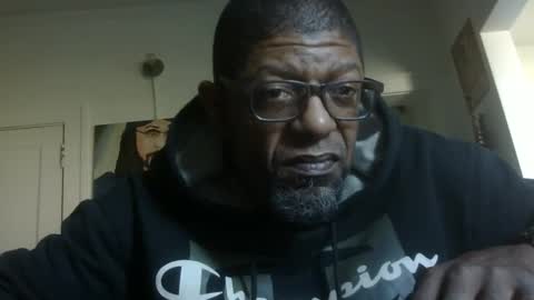 Snapshot of arteblazze chatting on 10.08.25 Arteblazze not daddy boy bitch or nigga online show from 10.08.25
