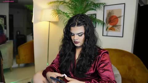 Chloe  online show from 01.18.25