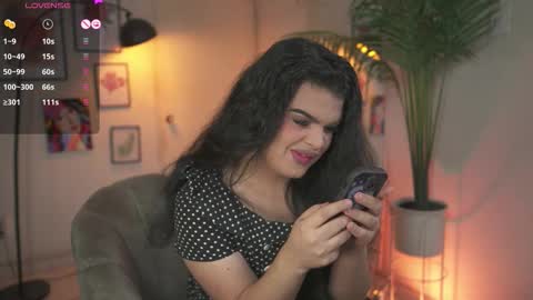 Chloe  online show from 11.19.25