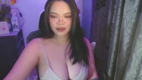 monica online show from 01.08.25