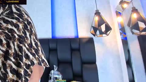 Arthur online show from 03.01.25