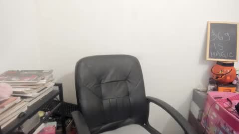 MIA online show from 04.02.26