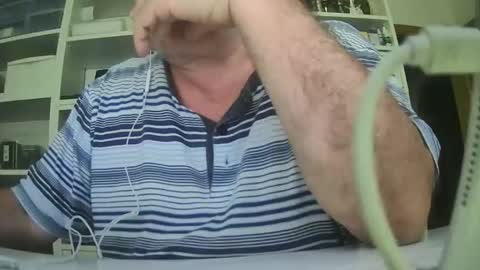 Snapshot of arturo200247 chatting on 09.15.25 arturo200247 online show from 09.15.25