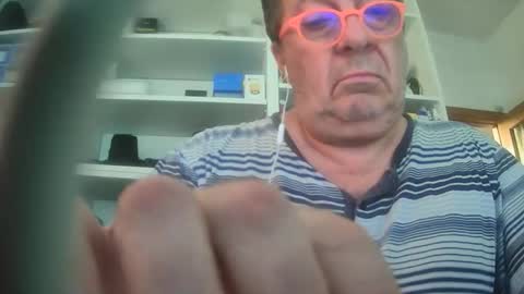 Snapshot of arturo200247 chatting on 09.19.25 arturo200247 online show from 09.19.25