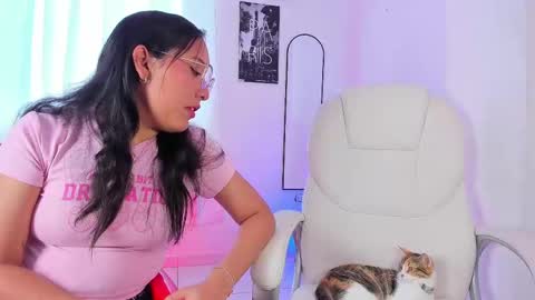 Ariana and Kelsieh online show from 02.21.25