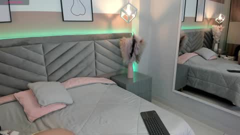 ARY THOMPSON online show from 01.29.25