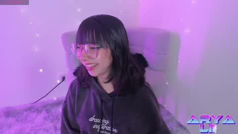 Snapshot of arya_line chatting on 05.01.26 Arys online show from 05.01.26